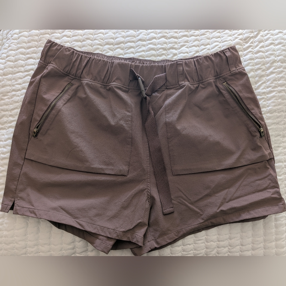CRZ YOGA Women's Athletic Shorts in Mauve